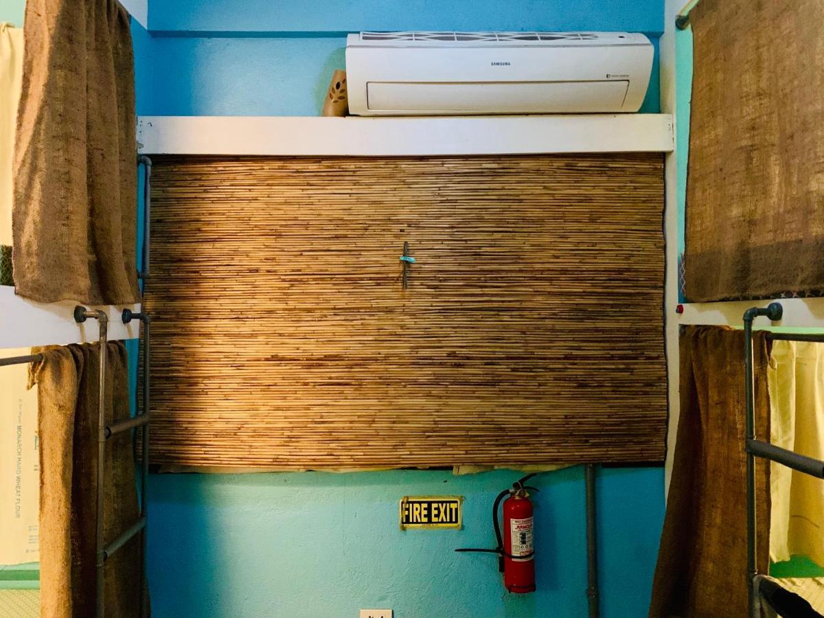 Moon Fools Hostel Panglao Dış mekan fotoğraf