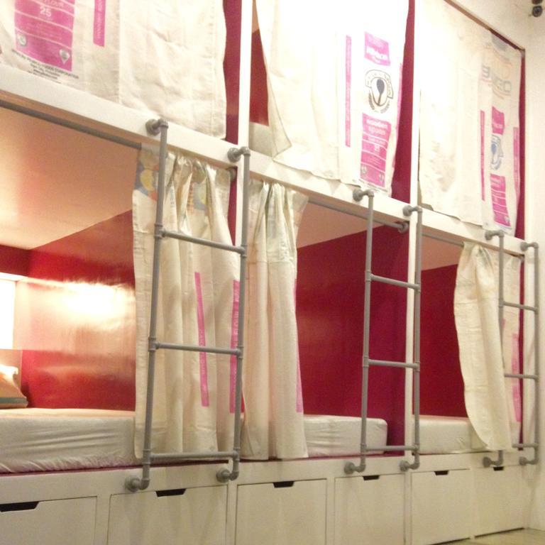 Moon Fools Hostel Panglao Dış mekan fotoğraf
