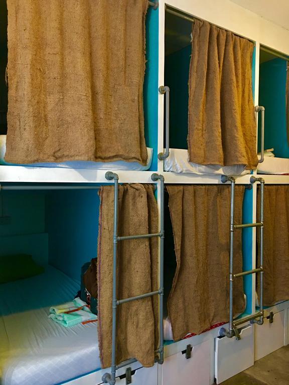 Moon Fools Hostel Panglao Dış mekan fotoğraf